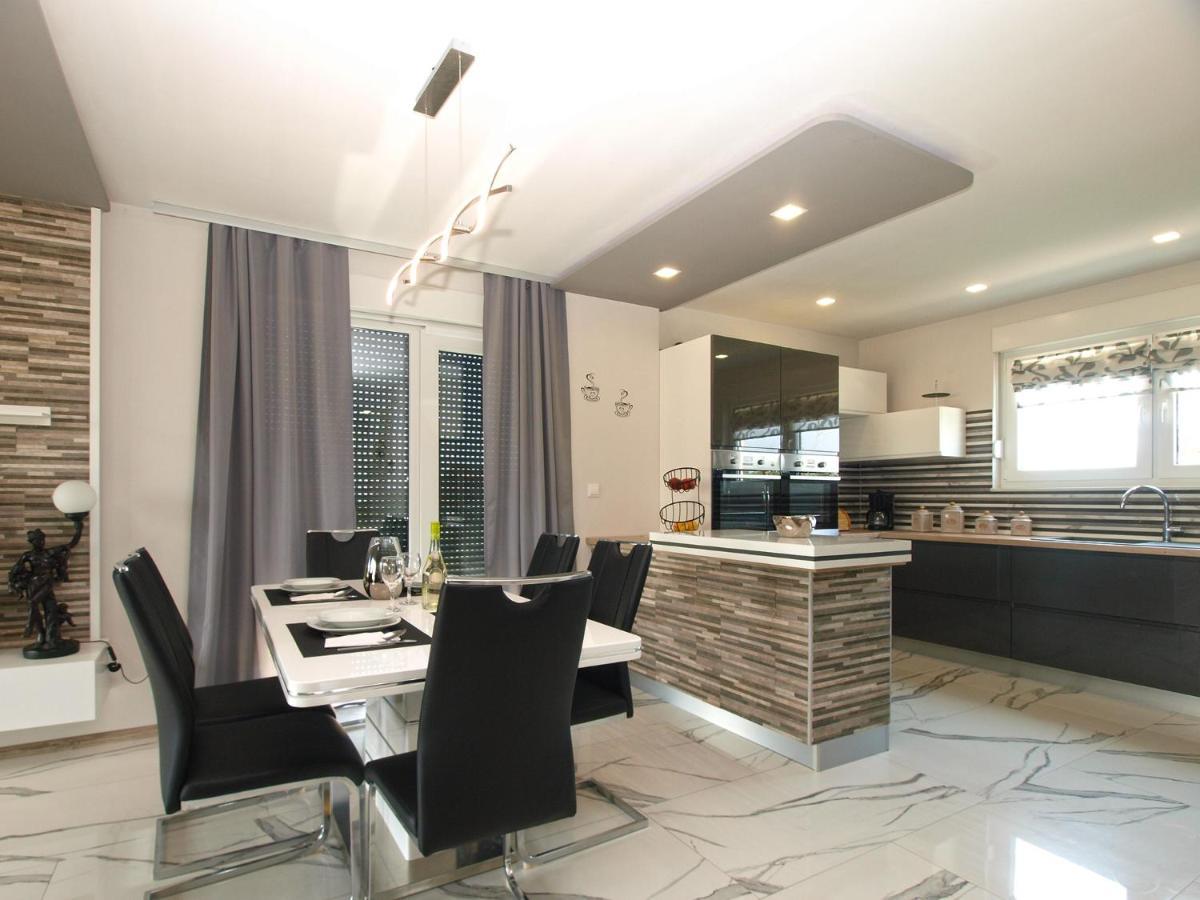 Villa Monteci 2052 Galižana Zewnętrze zdjęcie